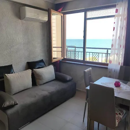 Apartment Piero *